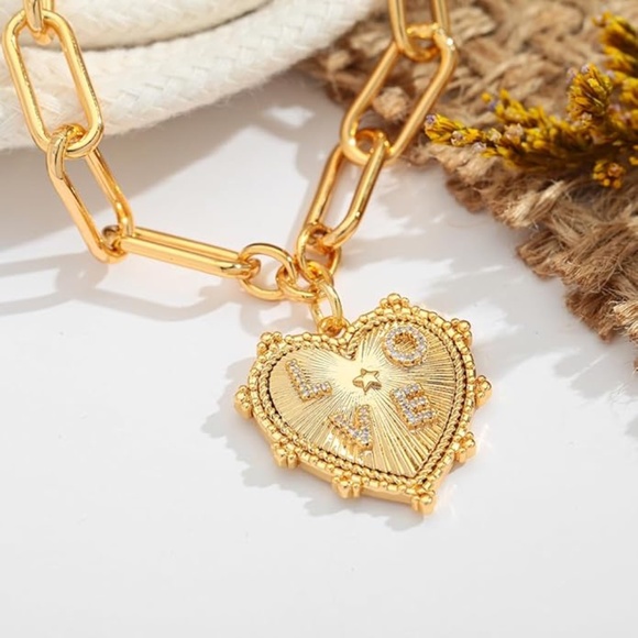 New Liv Oliver 18k Gold Plated Heart Charm Bracelet - Picture 3 of 6